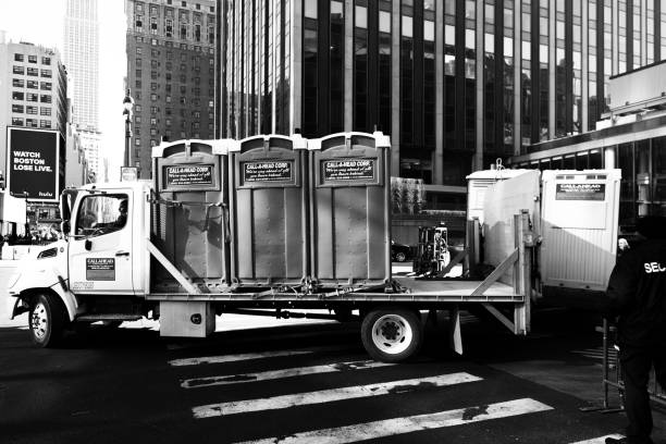 Portable Toilet Options We Offer in Queens Gate, PA